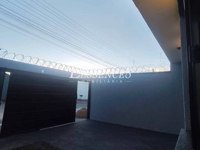 #1781 - Casa para Venda em Aparecida de Goiânia - GO - 3