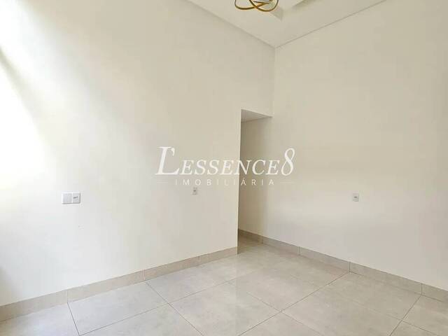 Casa para Venda em Aparecida de Goiânia - 5