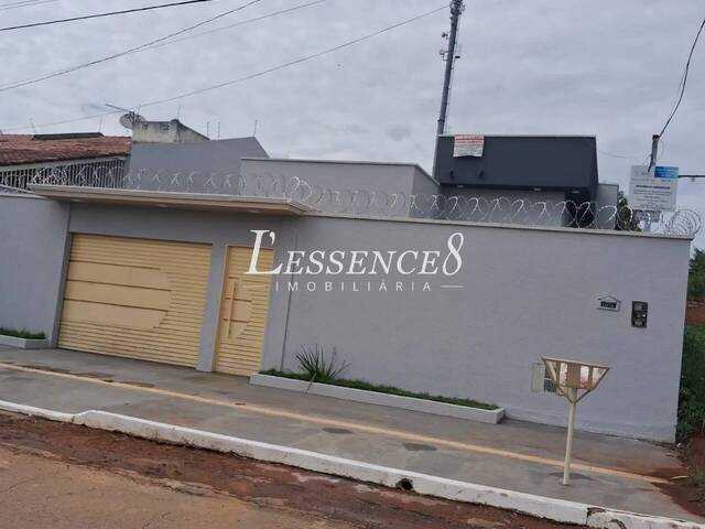 #1807 - Casa para Venda em Aparecida de Goiânia - GO - 2