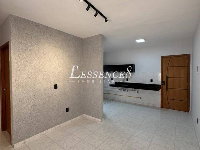 #1815 - Apartamento para Venda em Aparecida de Goiânia - GO - 2