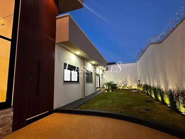 Casa para Venda em Goiânia - 3