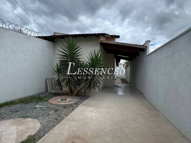Venda em Residencial Pedro Miranda - Senador Canedo