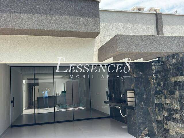 Casa para Venda em Goiânia - 3