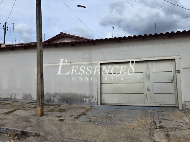 Casa para Venda em Aparecida de Goiânia - 2
