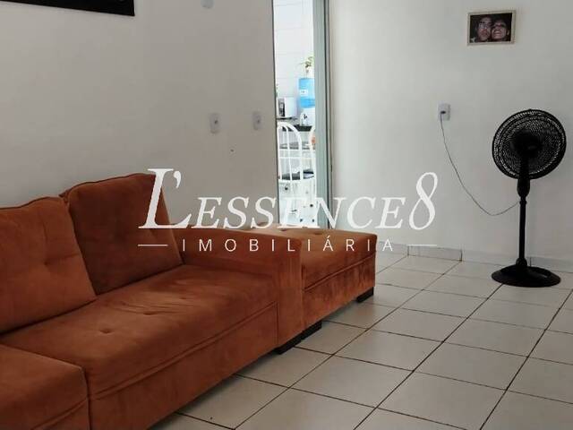 Casa para Venda em Goiânia - 3