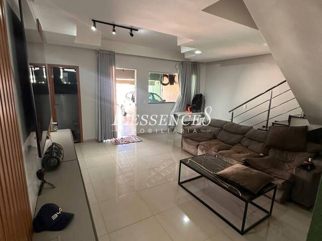 Sobrado para Venda em Goiânia - 5