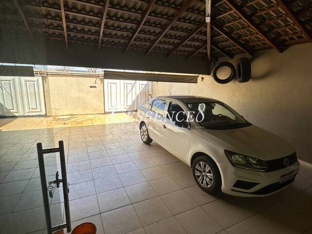 Sobrado para Venda em Goiânia - 4
