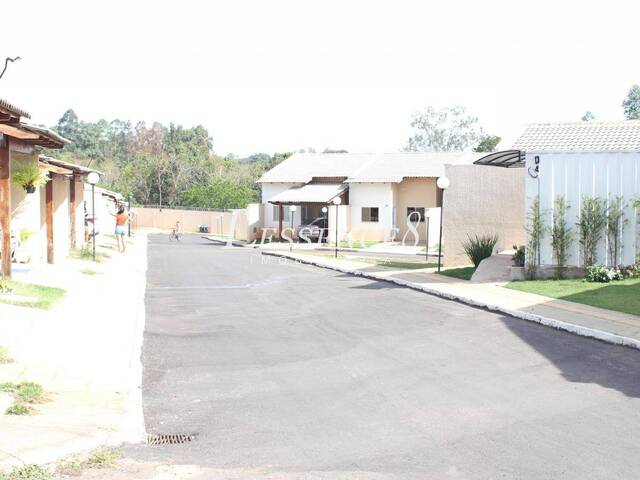 Casa em condomínio para Venda em Goiânia - 2