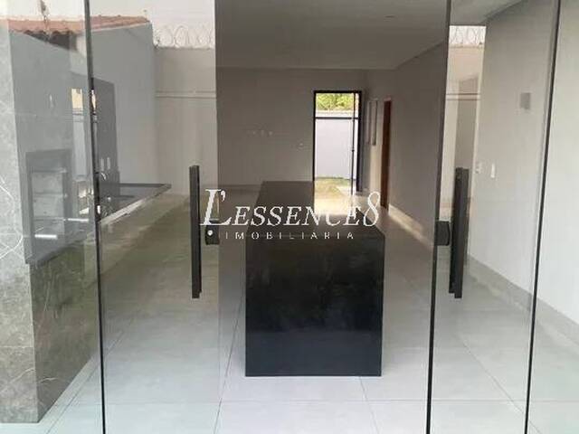 Casa para Venda em Goiânia - 4