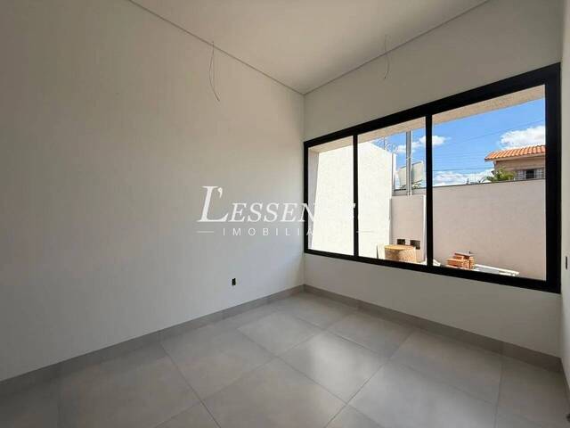 Casa para Venda em Goiânia - 4